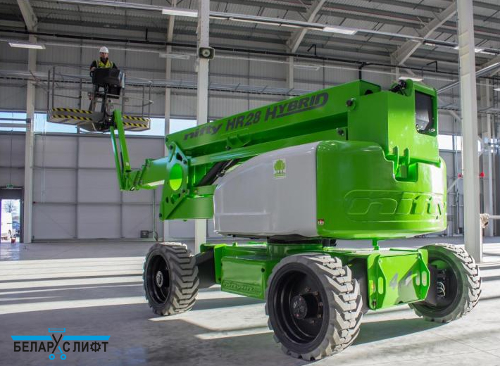 Cамоходный коленчатый подъемник Niftylift HR28